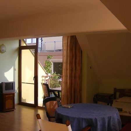 Guest House "Zora - Sarafovo" Burgas City Exterior foto