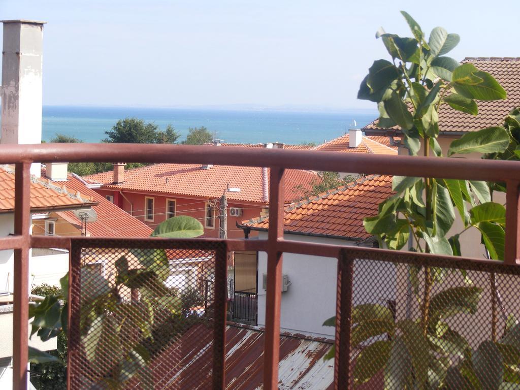 Guest House "Zora - Sarafovo" Burgas City Exterior foto