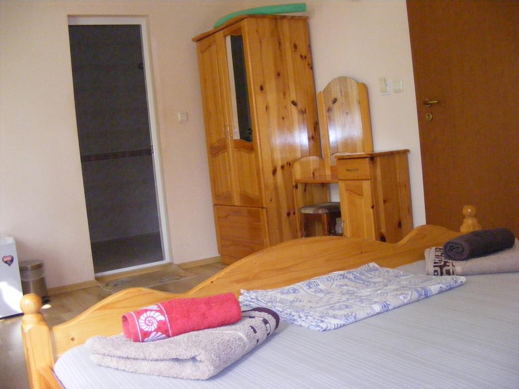 Guest House "Zora - Sarafovo" Burgas City Exterior foto
