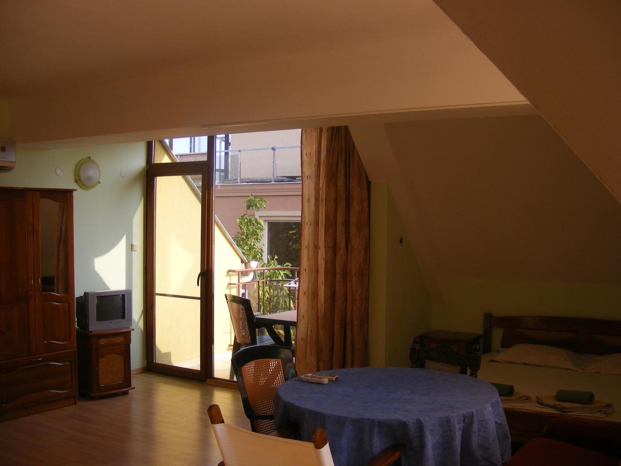 Guest House "Zora - Sarafovo" Burgas City Exterior foto