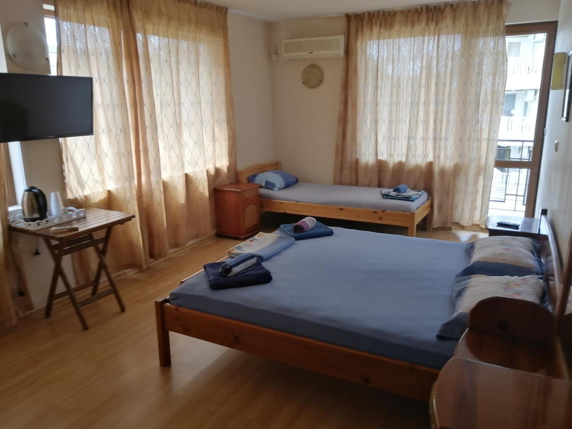 Guest House "Zora - Sarafovo" Burgas City Exterior foto