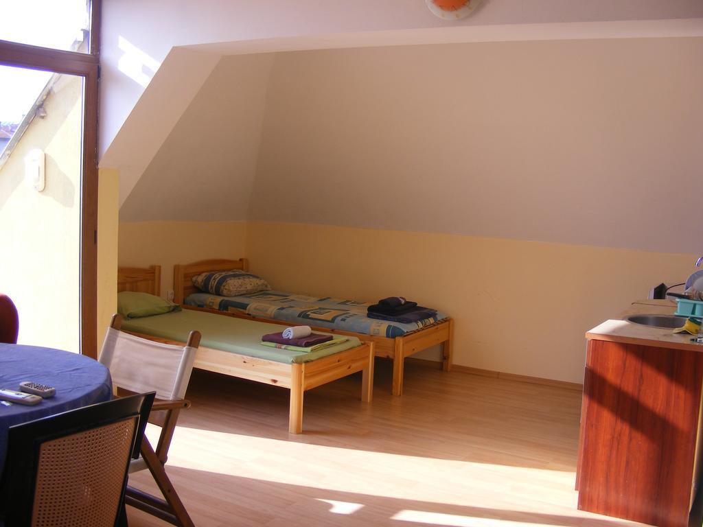 Guest House "Zora - Sarafovo" Burgas City Exterior foto